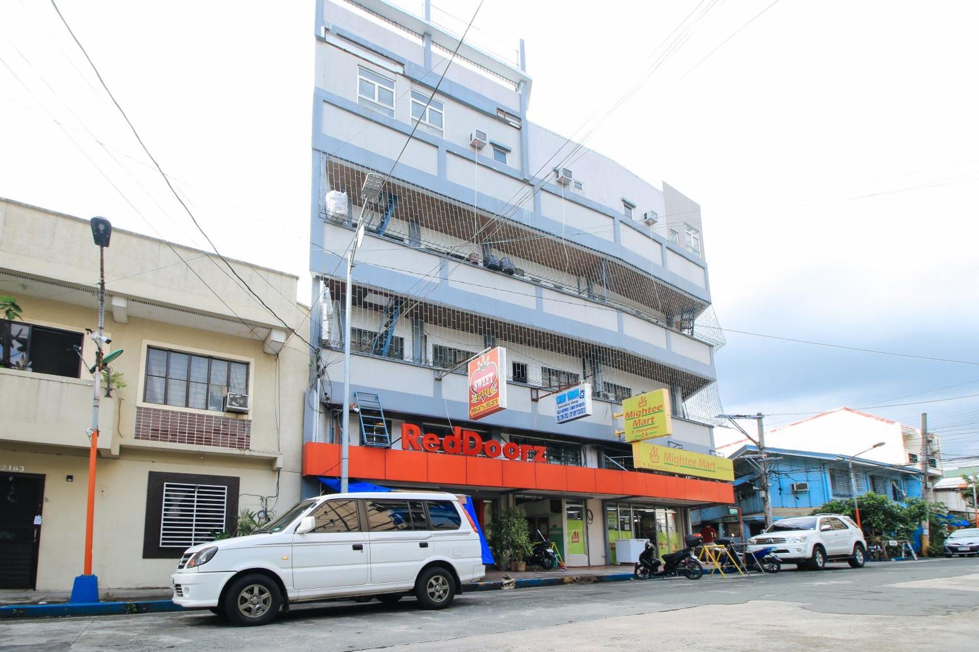 Reddoorz @ P Florentino Street Sampaloc Manila Dış mekan fotoğraf